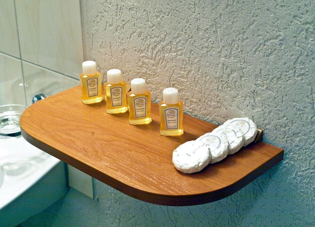 Noclegi Helvet ウストシキ・ドルネ 部屋 写真